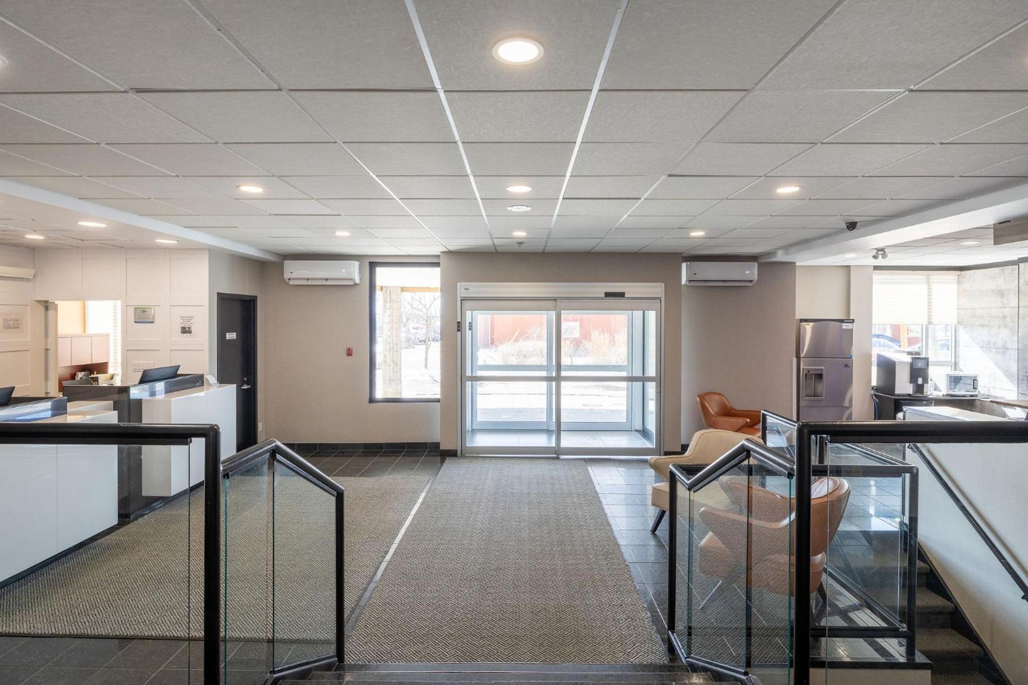 Repotel Aeroport Quebec Bagian luar foto